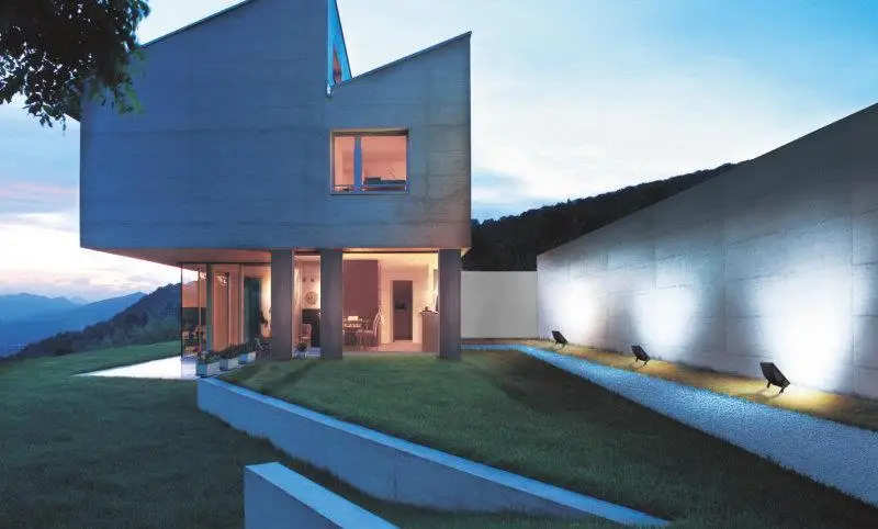 Osram Ledvance 20W Led Projektör Beyaz Işık 6500K Antrasit Kasa Osram Ledvance 20W Led Projektör Beyaz Işık 6500K Antrasit Kasa