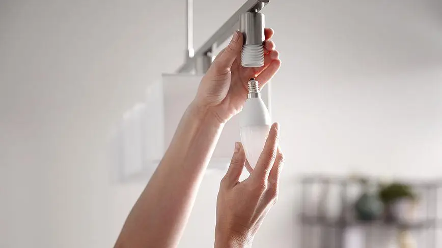 Osram 4,9-5 Watt 470 Lumen Sarı Işık Mum Buji E-14 Duy Led Ampul Osram 4,9-5 Watt 470 Lumen Sarı Işık Mum Buji E-14 Duy Led Ampul
